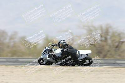 media/Apr-20-2025-CVMA (Sun) [[39090e8767]]/Race 9-Formula LW Twins Shootout/